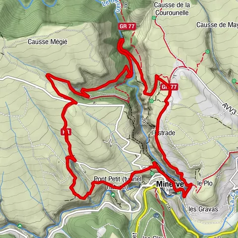 HIKING IN THE TOWN OF MINERVE