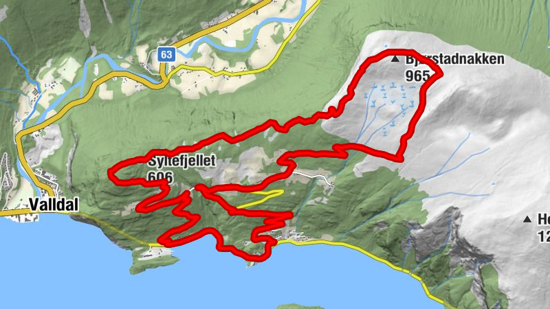 Fjørå - Bjørstadnakken - Syltefjellet - Fjord