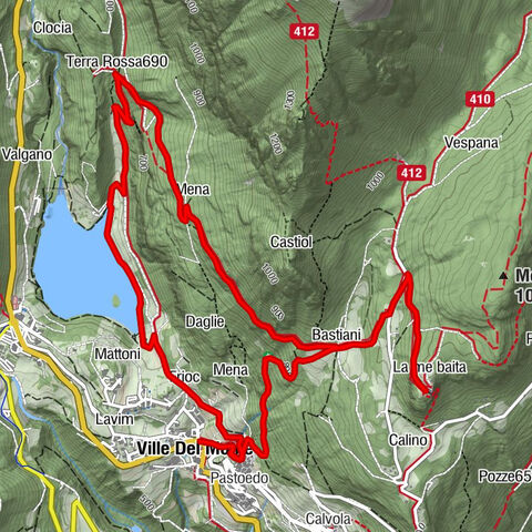 Hiking to the mountain hut San Pietro on Monte Calino