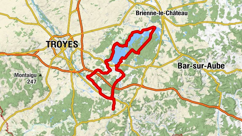 Jully-sur-Sarce - Église Saint-Pierre-ès-Liens - Église Saint-Pierre et Saint-Paul - Église Saint-Louis